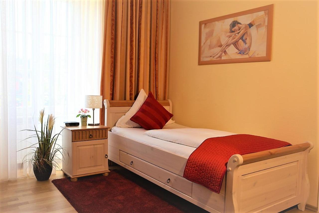 Zum Goldenen Loewen Hotel